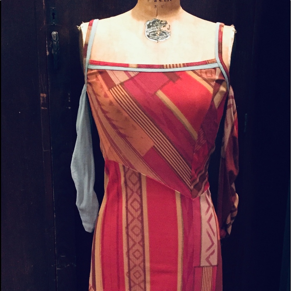 SAVE THE QUEEN Dress